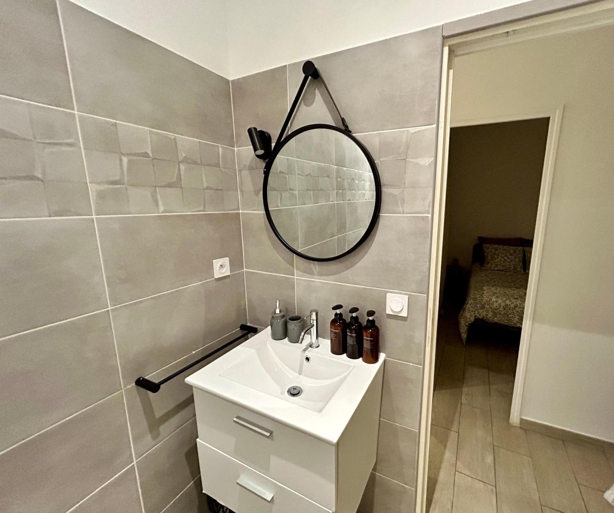 Appartement Lumineux 2 Pieces - Centre-ville Climatise - Netflix Prime Canal - Bien Place