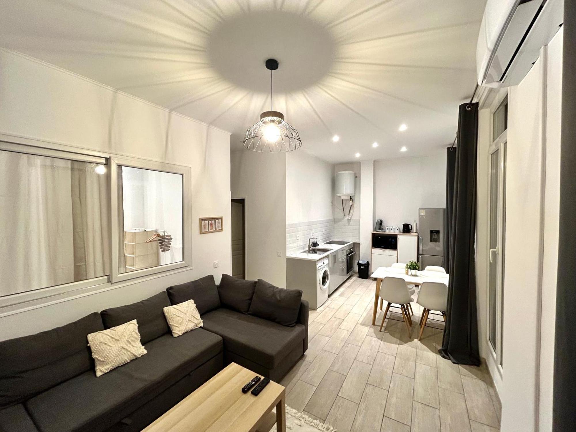 Appartement Lumineux 2 Pieces - Centre-ville Climatise - Netflix Prime Canal - Bien Place Marseille
