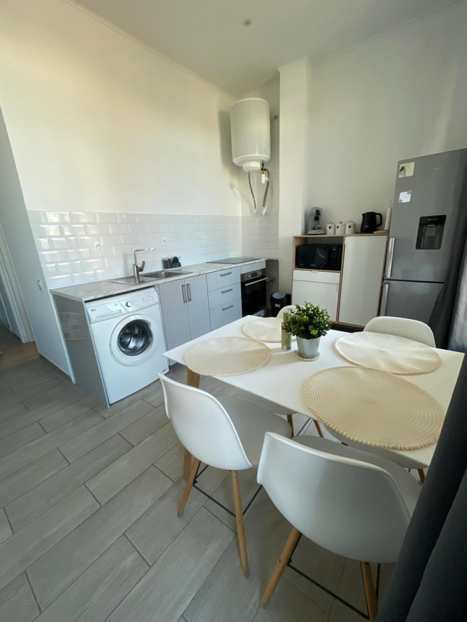 Lumineux 2 Pieces - Centre-ville Climatise - Netflix Prime Canal - Bien Place Appartement